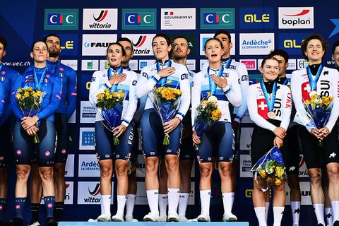 Europees kampioenen danken vrouwen voor gouden medaille: 'Zij hebben ons gered, heel speciaal'