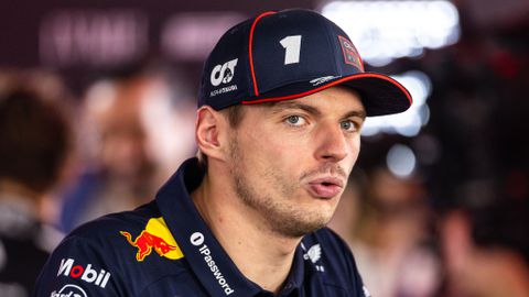 Max Verstappen krijgt zeldzame waarschuwing voorafgaand aan Formule 1-race in Singapore
