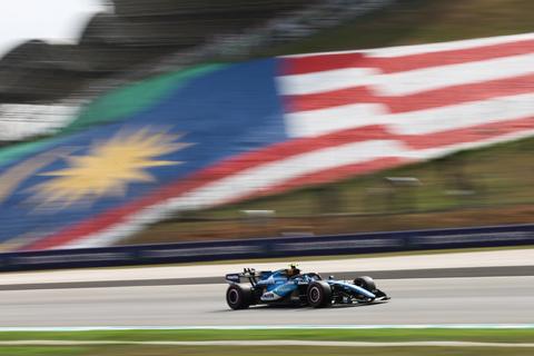 Extreme omstandigheden in Maleisië teisteren Formule 1-coureurs