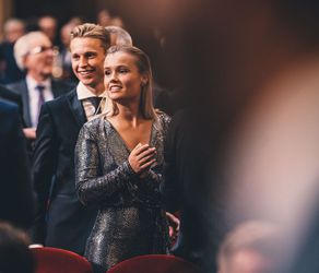 Zo vierden Frenkie en Mikky de Jong hun tienjarig jubileum: '1 november zal altijd onze dag zijn'