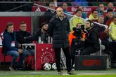 Peter Bosz op bezoek in de Johan Cruijff Arena met PSV. © Getty Images