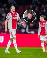 Wout Weghorst en Oscar Gloukh treuren bij Ajax. ©Pro Shots, beeldbewerking Sportnieuws.nl.
