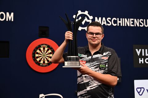 Europees kampioen Gian van Veen wil op WK darts af van pijnlijke statistiek: 'Het is grappig, maar...'