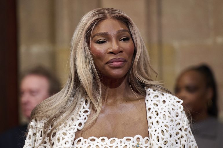 Tennisicoon Serena Williams duidelijk na hardnekkige geruchten over comeback: 'Dit is bizar'