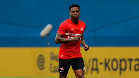 Gezellige verjaardag voor vastzittende Quincy Promes in Dubai: 'Ik wil alles in dit leven'