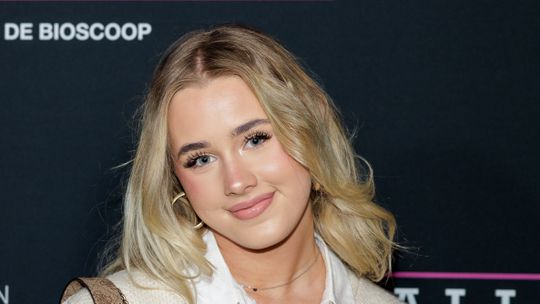 Groningse tiener wil eerste vrouw in Formule 1 in 50 jaar worden: 'Het leukste is jongens inhalen'