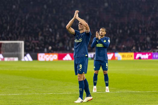 Peter Bosz keek ogen uit bij knappe goal Luuk de Jong: 'Het is echt onvoorstelbaar'