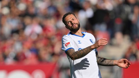 Voormalig Feyenoord-spits Luc Castaignos krijgt racistische berichten over zich heen na gemiste penalty