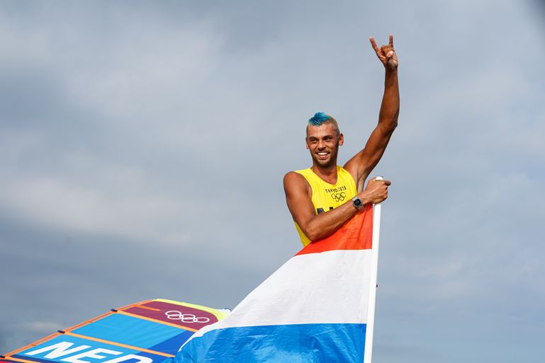 Windsurfer Kiran Badloe na mislopen olympisch ticket: 'Ongelooflijk stom'