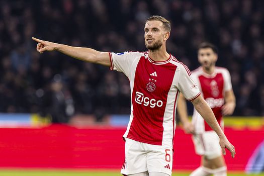 Jordan Henderson over zijn debuut bij Ajax: 'Dat ik in dit stadion mocht spelen, betekent veel voor me'