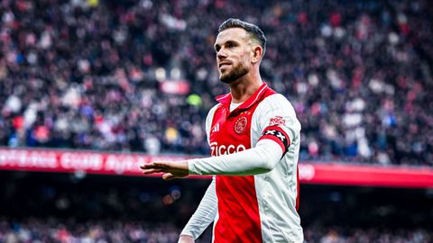 Britse media smullen van soap bij Ajax met furieuze Jordan Henderson in de hoofdrol