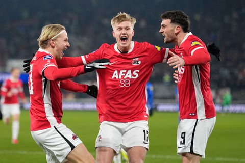 Cupfighter AZ knikkert FC Twente uit de KNVB Beker en is eerste halve finalist
