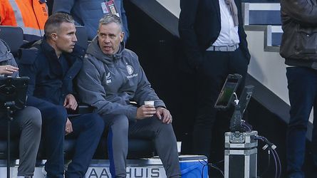 Rechterhand van Feyenoord-coach Robin van Persie zet hem neer als 'gebrekkige communicator': 'Hij luistert niet'