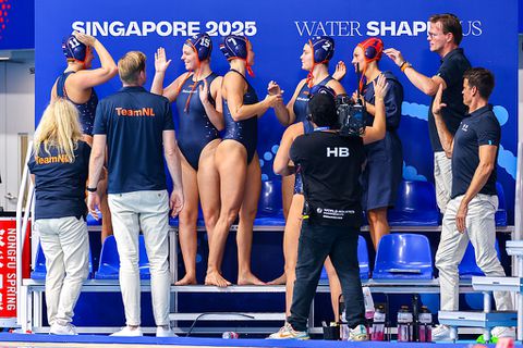 Nederland hard op weg naar succes op EK waterpolo: oude bekende moet opnieuw verslagen worden