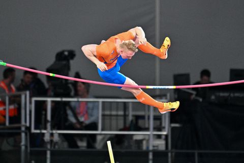 Menno Vloon met de polsstok naar achtste plaats in WK-finale