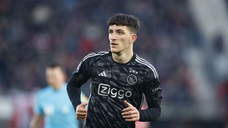 Opstellingen Ajax en Utrecht: Ahmetcan Kaplan maakt basisdebuut