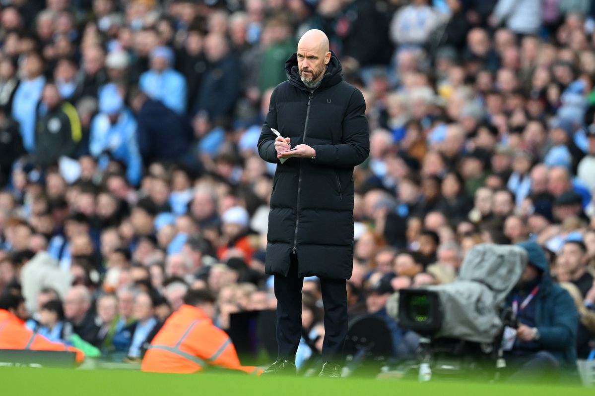 Erik ten Hag heeft andere derby of Manchester gezien: 'Tevreden over ons spel'