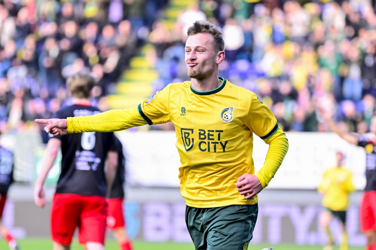 Kaj Sierhuis velt Excelsior met hattrick en helpt Fortuna Sittard aan Europees uitzicht