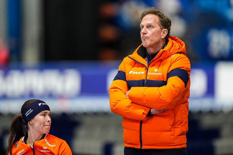 Hersenen van schaatsbondscoach Rintje Ritsma draaien overuren voor WK: 'Het is lastig om dat te verzinnen'