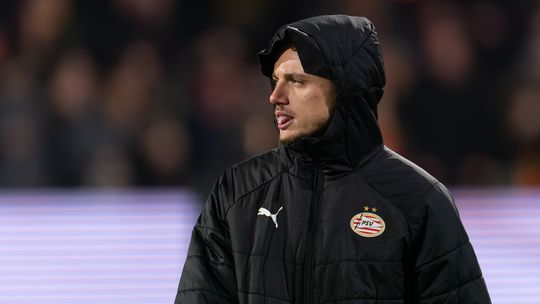 Valentijn Driessen noemt opvallende reden voor reservebeurt Noa Lang: 'Waar gaat dat over?'