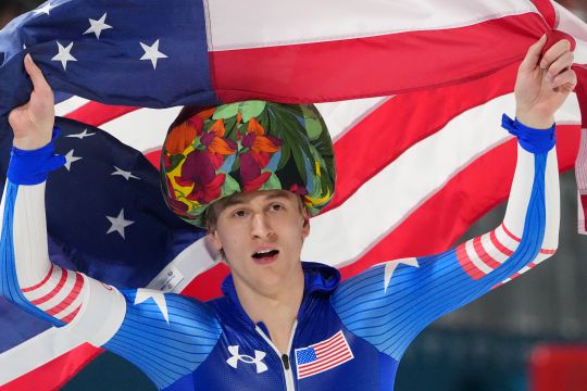 Schaatssensatie Jordan Stolz geniet in dit Nederlandse stadje: 'Ze zijn gastvrij en hebben goed eten'