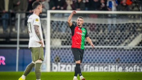 Live KNVB Beker | Nu al spektakel in Nijmegen: PSV buigt achterstand in vier minuten om