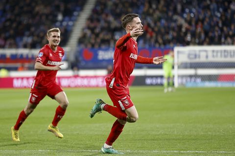 Spektakel in Eredivisie op woensdagavond: drie wedstrijden, 17 goals