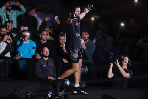 Hoogtepunten Glory 99 | Sensationele knock-outs zorgen voor spektatel in Ahoy