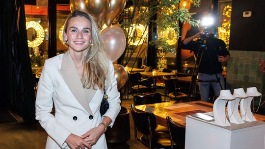 Ex-topschaatsster Irene Schouten  duikt op bij grote toeristische attractie: 'Het leven gaat niet over rozen'