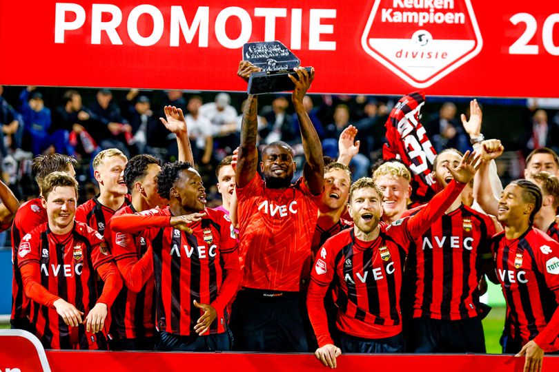 Willem II promoveert naar Eredivisie, Roda JC juicht te vroeg na zinderende ontknoping Groningen