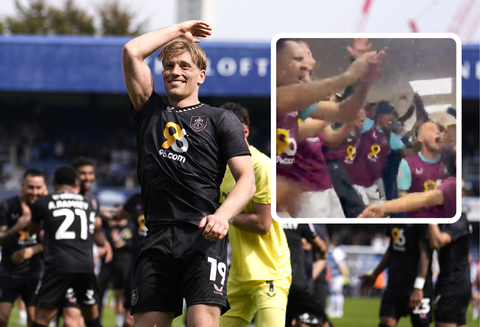 Nederlandse Burnley-held gaat uit zijn dak als wereldberoemde zangeres kleedkamer instapt