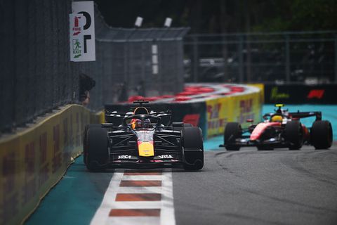 Max Verstappen imponeert in chaotische GP van Miami, maar beloning laat op zich wachten