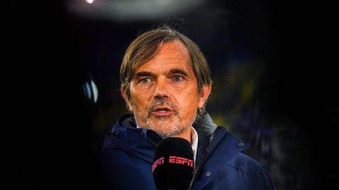 'Phillip Cocu in gesprek met PSV over terugkeer in andere rol'