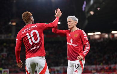 'Probleemvoetballer' van Manchester United gespot met mysterieuze vrouw: loopt het nu wel goed af?