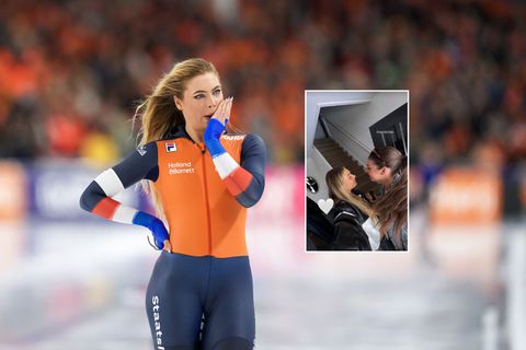 Topschaatsster Jutta Leerdam werkt zich na bijzonder moment met haar zus in het zweet