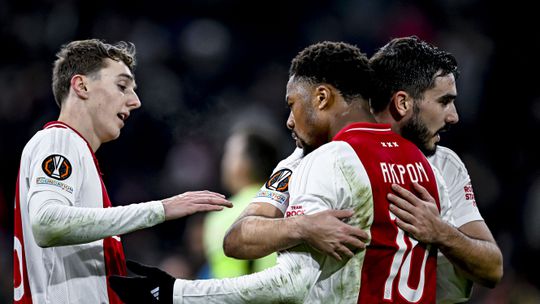 Omstreden Ajax-speler stapt het huwelijksbootje in: 'Het is iets voor altijd'