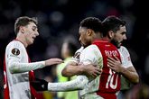 Omstreden Ajax-speler stapt het huwelijksbootje in: 'Het is iets voor altijd'