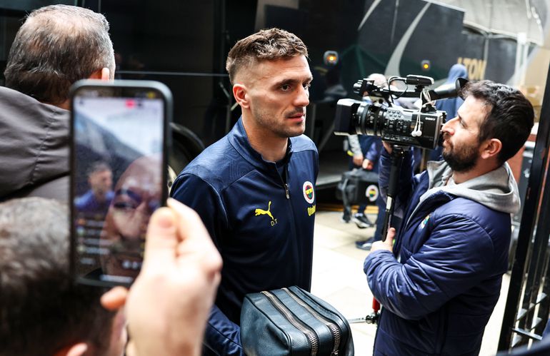 Kaper op de kust voor Ajax: 'Dusan Tadic kan terugkeren naar thuisland'
