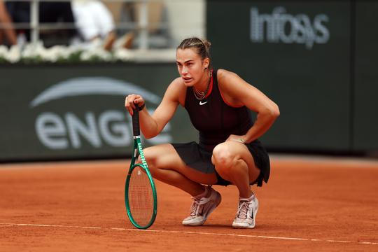 Toptennisster Aryna Sabalenka zorgt voor complete verbazing op Roland Garros: 'Overweldigd door haar eigen demonen'