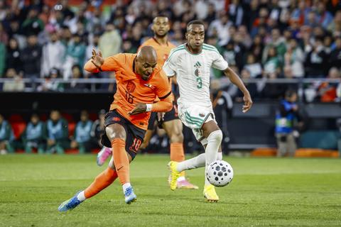 Live | Oranje weet ondanks gigantische kansen nog niet te scoren in uitzwaaiwedstrijd