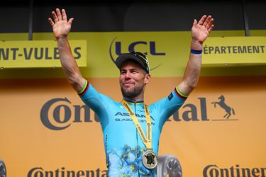 Eddy Merckx is na halve eeuw record definitief kwijt aan Mark Cavendish: 'Wat een aardige gozer'