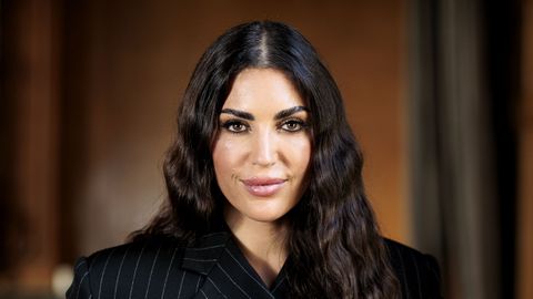 Dankbare Yolanthe (ex-vrouw Wesley Sneijder) overweldigd door 'zóveel liefde': 'Niet gewend'