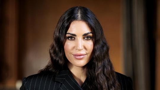 Dankbare Yolanthe (ex-vrouw Wesley Sneijder) overweldigd door 'zóveel liefde': 'Niet gewend'