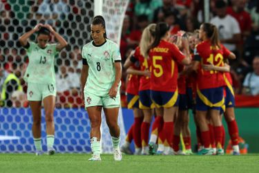 Spanje heeft geen medelijden met Portugal tijdens emotioneel beladen EK-duel