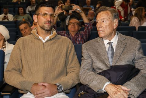 Novak Djokovic verliest 'tweede vader', tenniswereld in rouw om overlijden van bekende coach