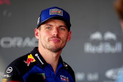 Max Verstappen stelt teleur tijdens VT1 op Silverstone, zegetocht van Lewis Hamilton voor eigen publiek