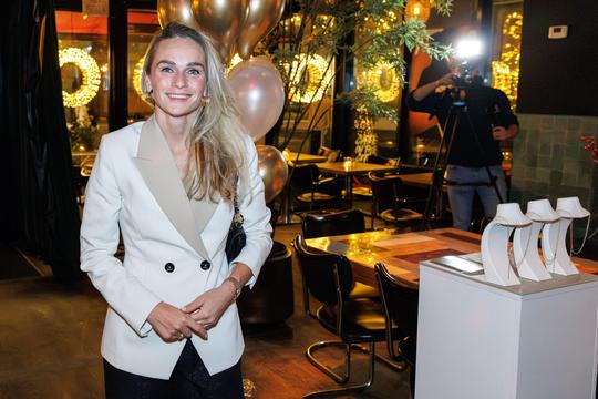 Ex-topschaatsster Irene Schouten (34) deelt hartverwarmend moment met zoon Dirk (1)