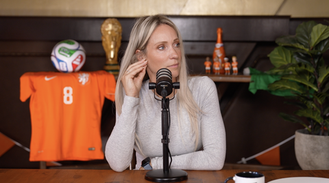 Hélène Hendriks vol bewondering over Virgil van Dijk: 'Les gehad van mijn zus'