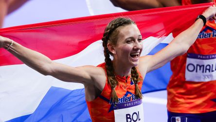 Buitenlandse media lyrisch over 'buitenaardse' Femke Bol in Parijs: 'Als een donderslag bij heldere hemel'