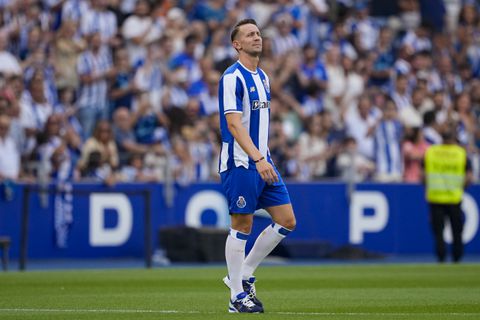 Waarom PSV-trainer naar FC Porto vertrokken Luuk de Jong gaat missen: 'Daar was hij heel belangrijk in'